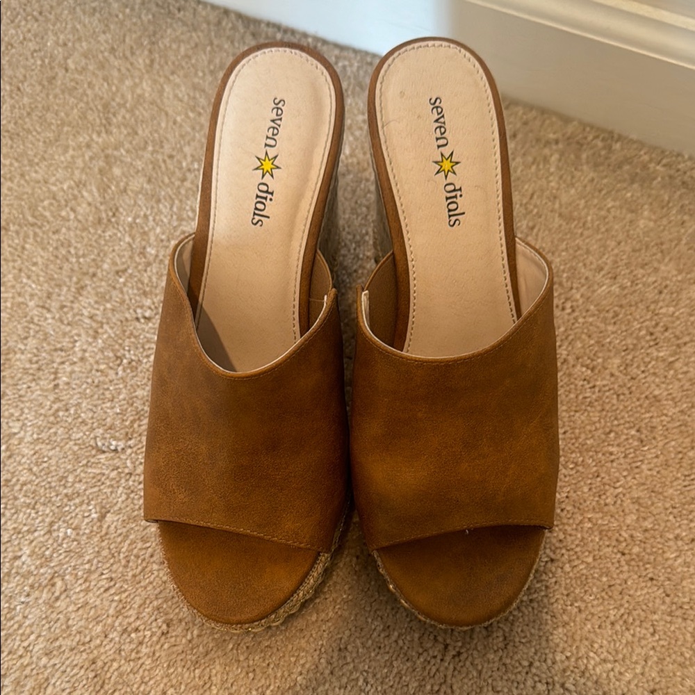 Seven Dials Women's Brown Slide Sandals size 7.5